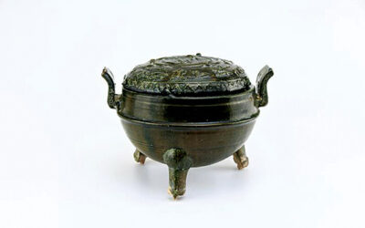 Green Glazed Tripod Vessel