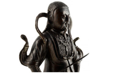 Large Black Lacquered Bronze Figure Guandi