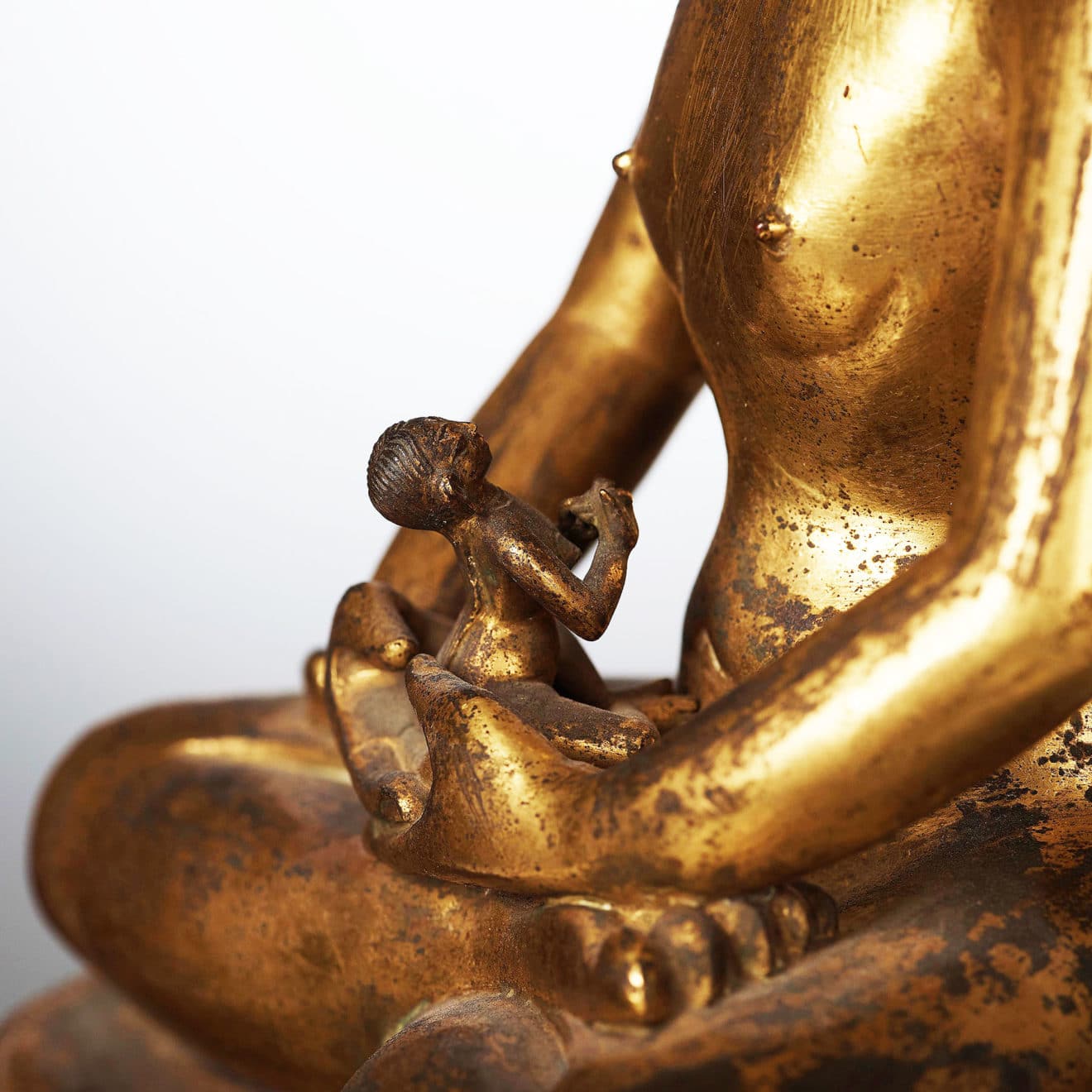 Monumental Gilt Bronze Buddha (15)